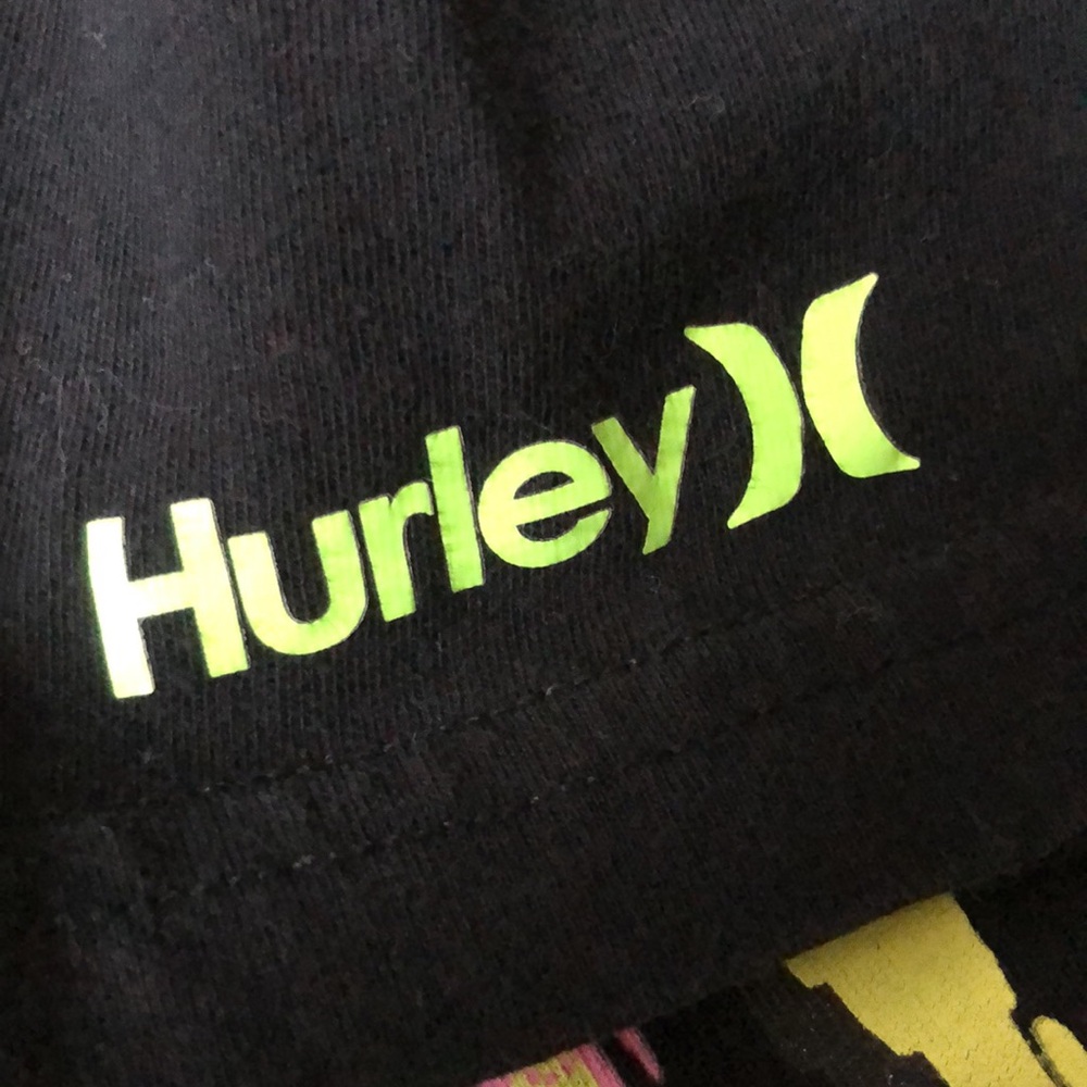 🧜🏼‍♀️3 for $15 listing!🧜🏼‍♀️ Hurley boys tee - Picture 4 of 4